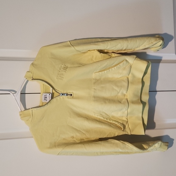 ZARA Hoodie Swater - Picture 1 of 4